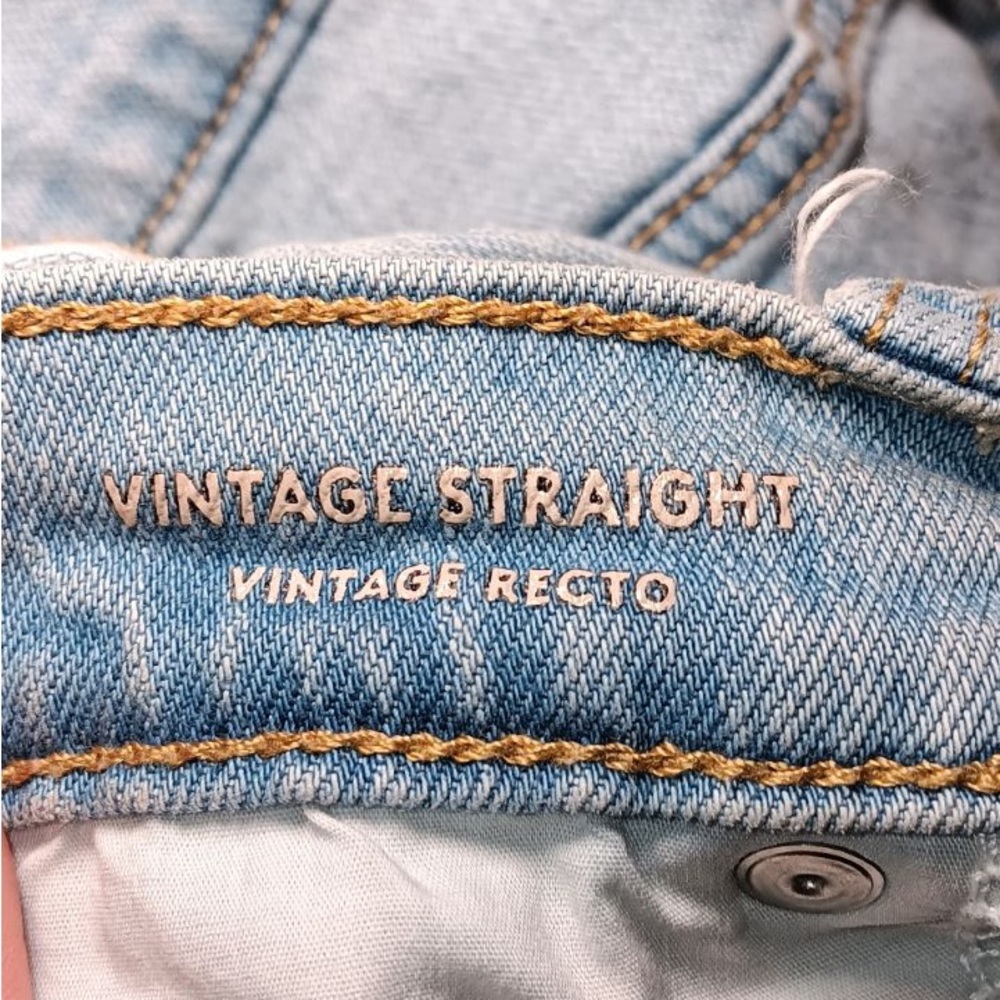 Universal Thread Distressed Blue Women's Jeans - Picture 5 of 5